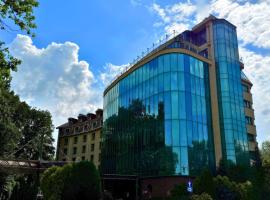 Park Hotel Diament Bielsko-Biała，位于别尔斯克-比亚拉的酒店