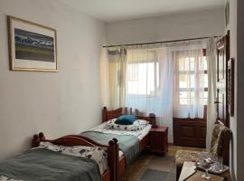 2- posteľová izba s kúpeľňou EMKA v PENZION TRSTENÁ，位于特尔斯泰纳的酒店