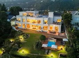 SEASENSE Boutique Beach Villa