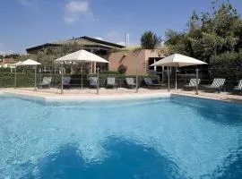 奥贝纳斯宜必思酒店