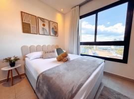Studio charmoso perto da Unifebe, FIP e Stop Shop，位于布吕斯克的酒店