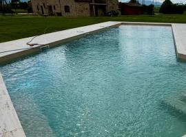 Villaluce Wine Agriturismo，位于拉戈堡的酒店