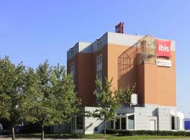 IBIS Lyon Sud Chasse Sur Rhône，位于罗讷河畔沙斯的酒店