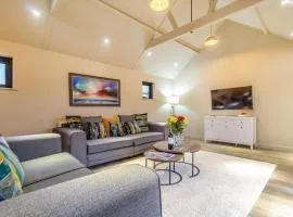 White House Lodges - Nightingale