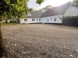 The house in the countryside close to MCH
