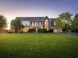 Luxury Lakeview Retreat Hot Tub Gym & Theatre