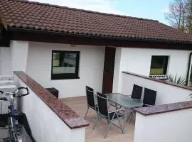 Bungalow by the Baltic Sea with Parking