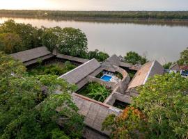 亚马逊河埃利孔旅舍，位于Francisco de Orellana的带泳池的酒店