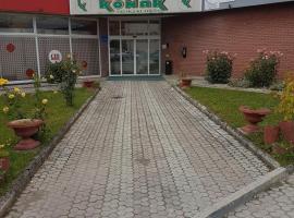 Hotel Konak，位于大克拉杜沙的酒店