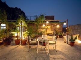 Le Fort Homestay，位于斋浦尔的高尔夫酒店