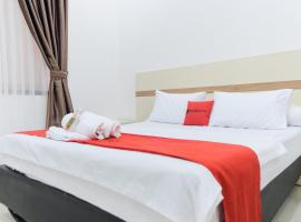 RedDoorz Syariah @ Jalan Ir Haji Juanda Jambi，位于占碑市的酒店