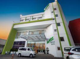 Whiz Prime Hotel Sudirman Cilacap，位于芝拉扎的酒店
