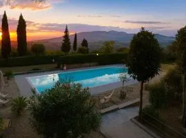 狄波士科尼别墅酒店