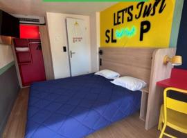 Première Classe Aéroport Marseille，位于维特罗勒的酒店