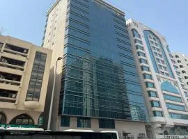 Premier 2-bedroom Lifeline apartment with free Parking