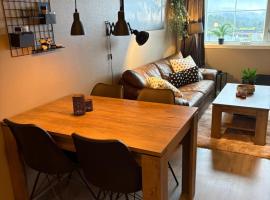 Leilighet i Telemark på Gautefall, i Drangedal, familievennlig og koselig, Ski inn-Ski out，位于Drangedal的酒店