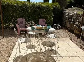 Petite maison à 2 pas du centre de Bédoin