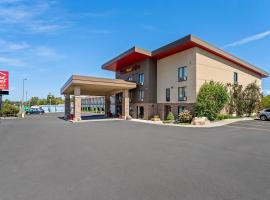 Red Roof Inn PLUS+ & Suites Malone，位于Malone的酒店