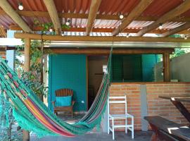 Casinhas do Rio - Casinha Azul na Floresta，位于莫雷蒂斯的酒店