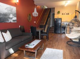 The Inlet Haven - 2 Bedroom on the Inlet，位于尤克卢利特的酒店