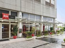 宜必思坦波尔酒店，位于巴鲁埃里的酒店