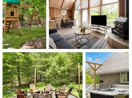 Mountain cabin w hot tub, fire pit & pet-friendly