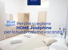 Home Joséphine - CASERTA，位于卡塞塔的酒店