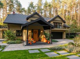 Villa Aleksandrow SPA，位于Aleksandrów的酒店