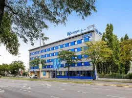 维也纳圣马克思宜必思快捷酒店