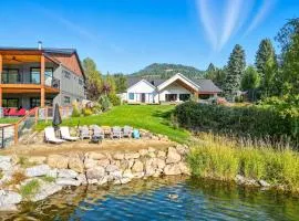 Baby Birch Banks Guest House on Lake Pend Oreille