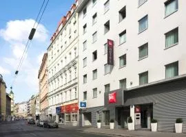 维也纳市宜必思酒店