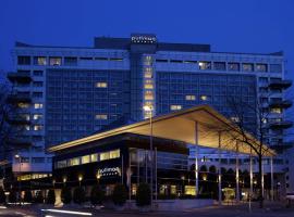 铂尔曼科隆酒店，位于科隆的酒店