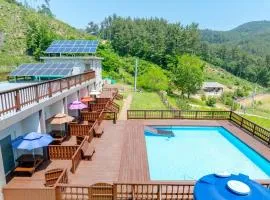 Taean Low Stack Pet Pension