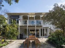 Creekhouse by the Sea - Private Jetty and Serene Views