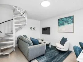 Modern Highgate Townhouse Walk to Beaufort St & HBF Park