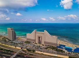 מגדל הים - בניין אלמוג，位于海法的酒店