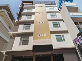 The Seven Wonders Inn Hotel And Banquet，位于勒克瑙的酒店