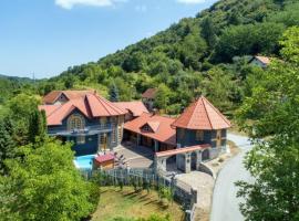 Villa Requiem by Villas Guide，位于Bednja的酒店