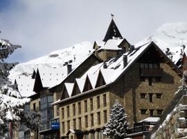 SNÖ Villa de Sallent 3，位于福米加尔的酒店