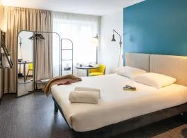 布里斯托米兹寺宜必思酒店