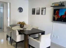 Apto ideal entre Aeroporto, a Praia e o Beto Carrero