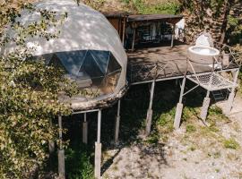 Glamping Drina Riverzone，位于Goražde的酒店