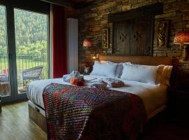 Hotel Valle de Pineta - Las Suites，位于别尔萨的酒店
