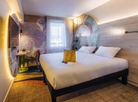 昂蒂布宜必思尚品酒店，位于昂蒂布的酒店