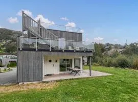 Gorgeous Home In Svenevig With Wifi