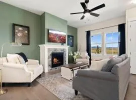 Scenic Mountain Retreat Golf, Pickleball, Relax