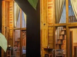 Mini Cabin wetan kali 02