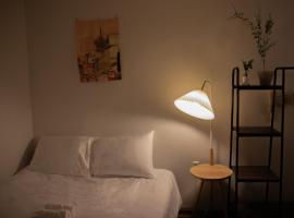 AngelC-20 minutes to Gangnam! Hotel-style bedding, OTT service, Cooking, Laundry, the most reasonable choice for Seoul travel & business!，位于首尔的酒店