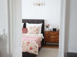 City apartment with charm，位于图尔恩的酒店
