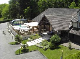 四季佩里杰特雷利萨克酒店，位于特雷利萨克的酒店